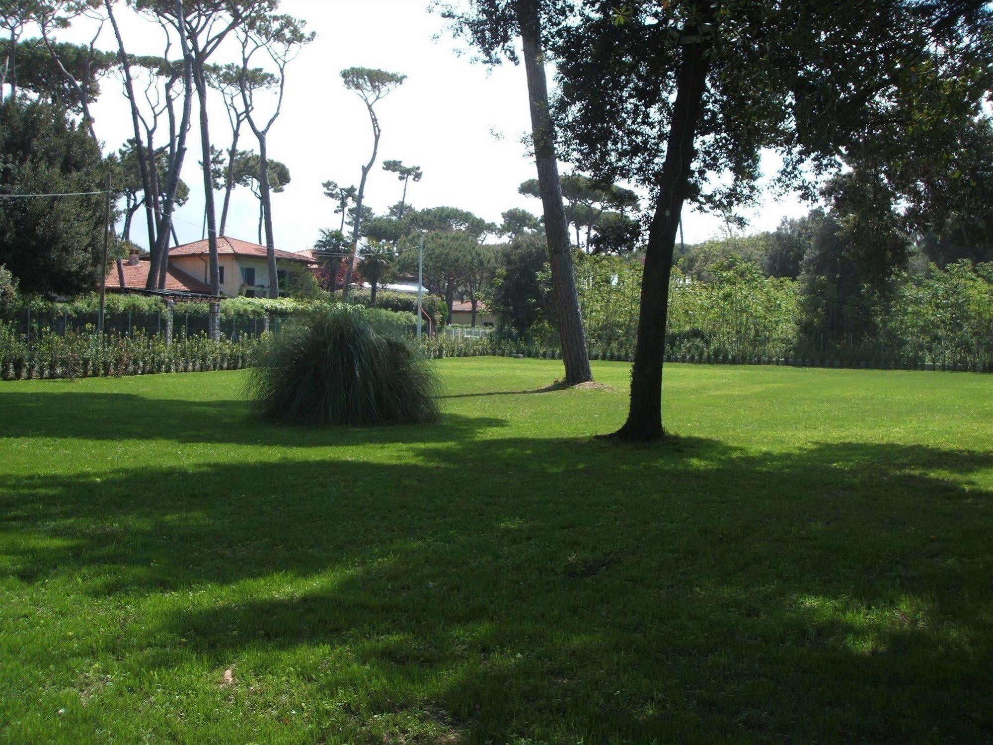 Hotel Astor Victoria Forte dei Marmi Ngoại thất bức ảnh