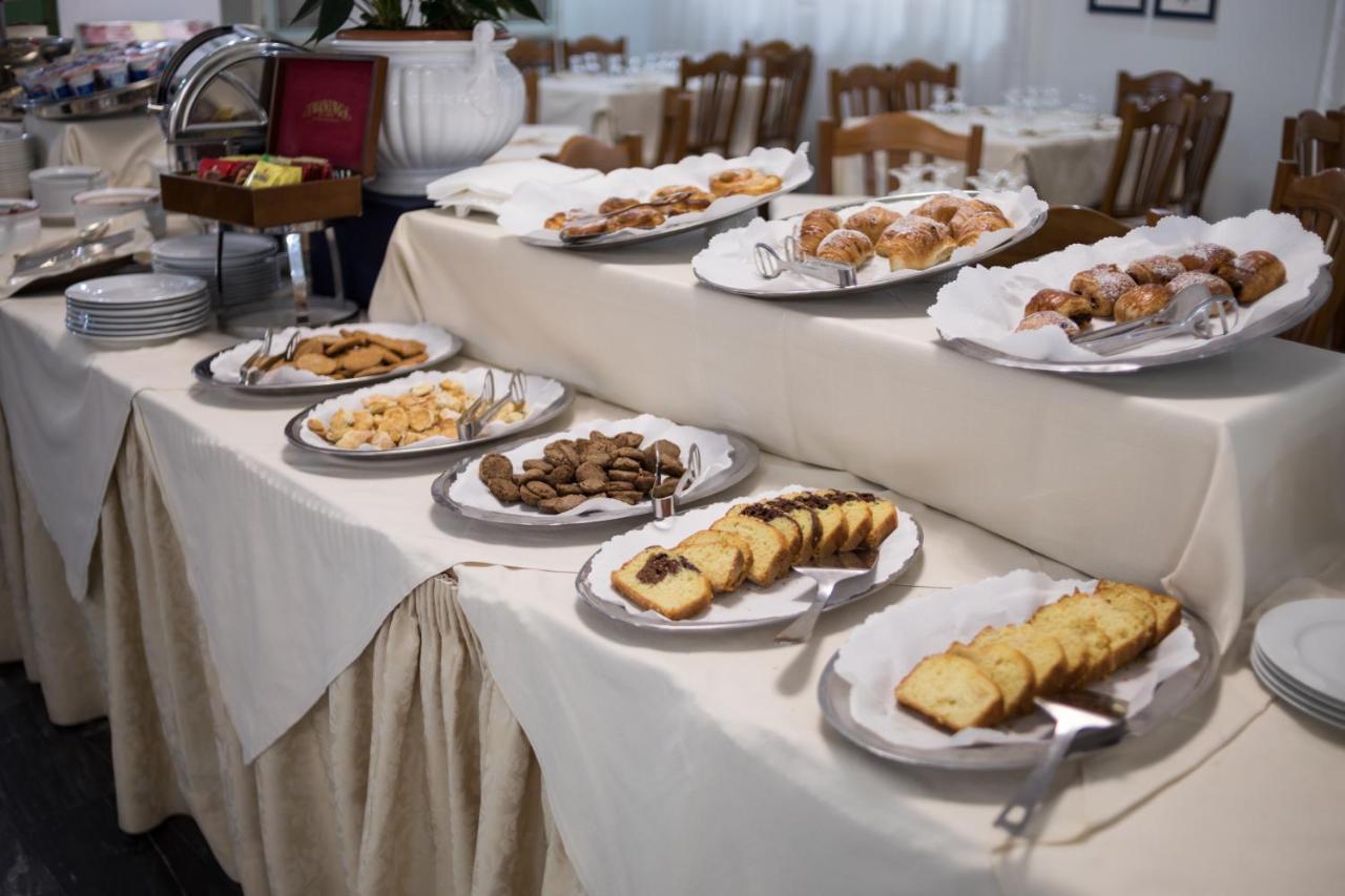 Hotel Astor Victoria Forte dei Marmi Ngoại thất bức ảnh